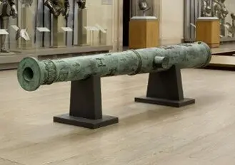 The "bastard culverin" cannon, France; https://www.metmuseum.org/art/collection/search/812566.